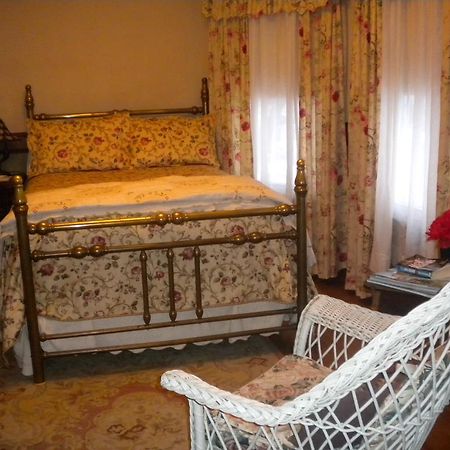 Fleetwood House Bed And Breakfast Портленд Экстерьер фото